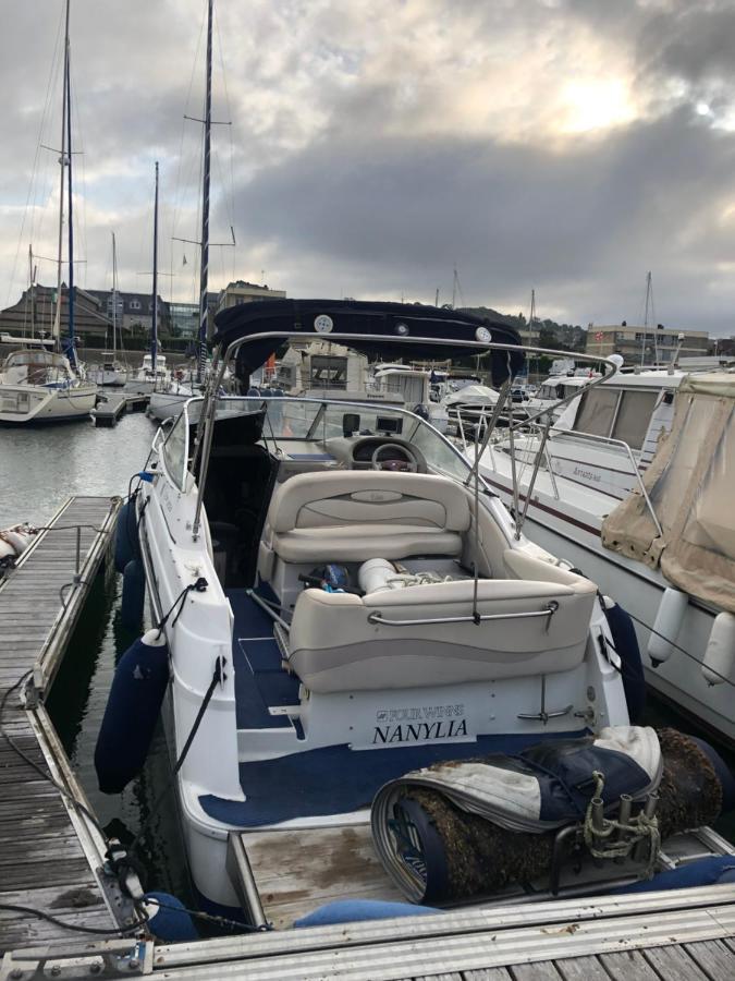Superbe Bateau « Le Nanylia » Hotel Boulogne-sur-Mer Eksteriør billede