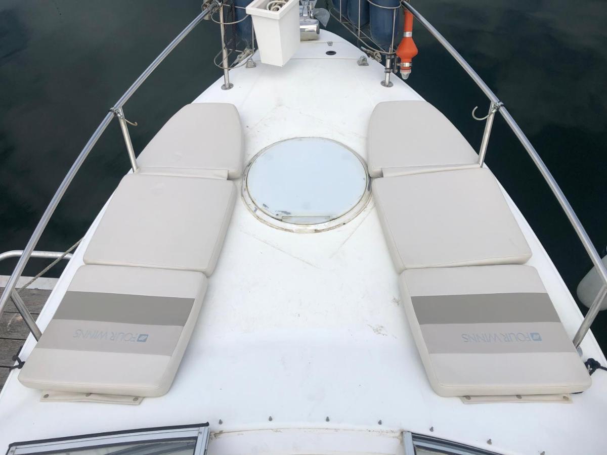 Superbe Bateau « Le Nanylia » Hotel Boulogne-sur-Mer Eksteriør billede